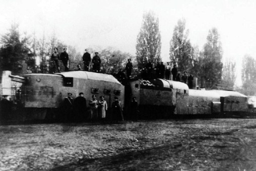 Иллюстрация к книге — Броня русской армии. Бронеавтомобили и бронепоезда в Первой мировой войне [i_272.jpg]