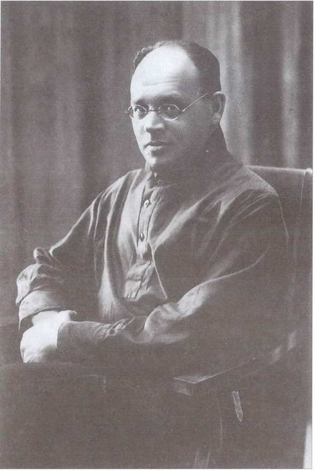 Иллюстрация к книге — Гибель красных моисеев. Начало террора. 1918 год [i_030.jpg]