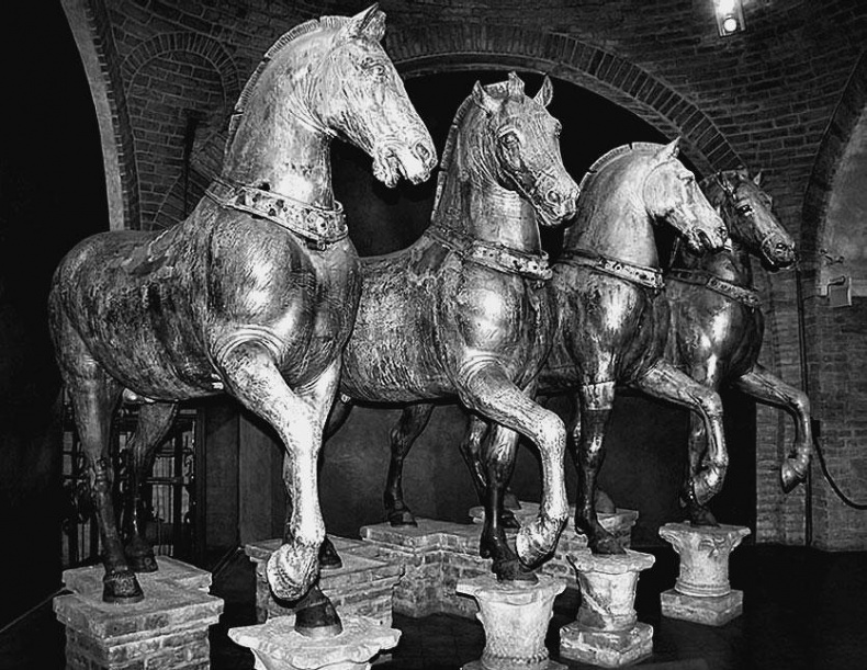 Иллюстрация к книге — Венеция [_30.jpg]