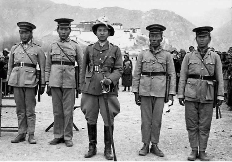 Иллюстрация к книге — Скрытый Тибет. История независимости и оккупации [i_018.jpg]