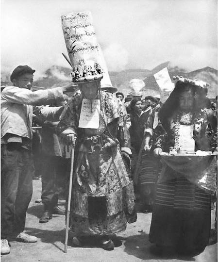 Иллюстрация к книге — Скрытый Тибет. История независимости и оккупации [i_073.jpg]