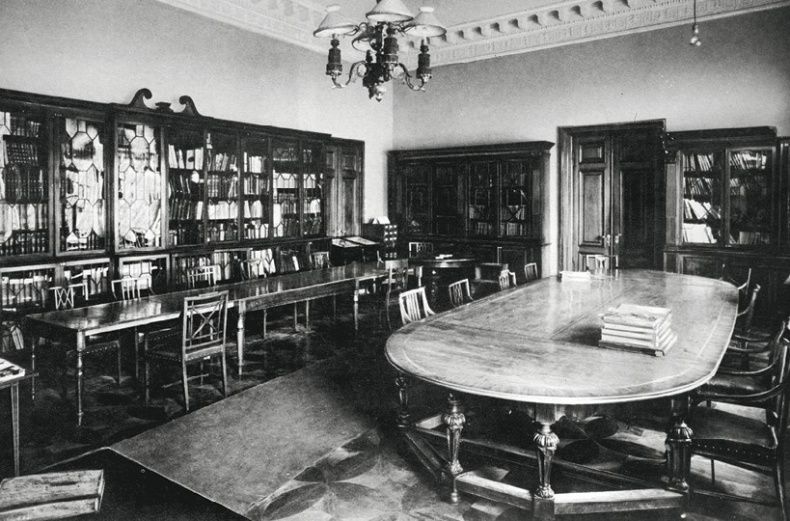 Иллюстрация к книге — Воспоминания о XX веке. Книга вторая. Незавершенное время. Imparfait [i_005.jpg]