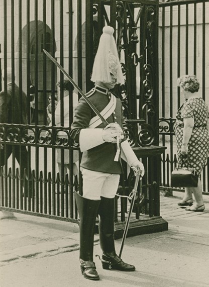 Иллюстрация к книге — Воспоминания о XX веке. Книга вторая. Незавершенное время. Imparfait [i_032.jpg]