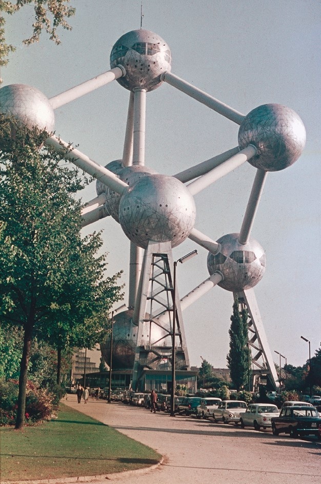 Иллюстрация к книге — Воспоминания о XX веке. Книга вторая. Незавершенное время. Imparfait [i_042.jpg]