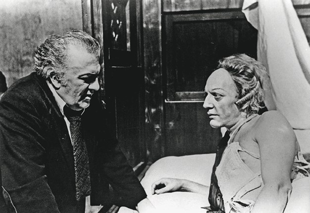 Иллюстрация к книге — Воспоминания о XX веке. Книга вторая. Незавершенное время. Imparfait [i_078.jpg]