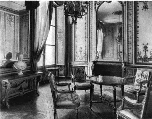 Иллюстрация к книге — Повседневная жизнь Версаля при королях [i_041.jpg]