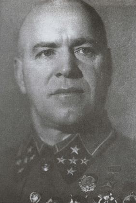 Иллюстрация к книге — Июль 1942 года. Падение Севастополя [i_010.jpg]