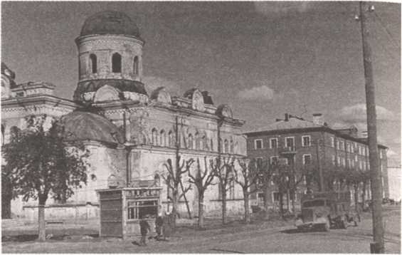 Иллюстрация к книге — Первый контрудар Сталина. Отстоять Ленинград! [doc2fb_image_0200002d.jpg]