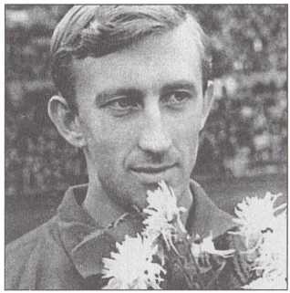 Иллюстрация к книге — Тайны советского футбола [i_028.jpg]