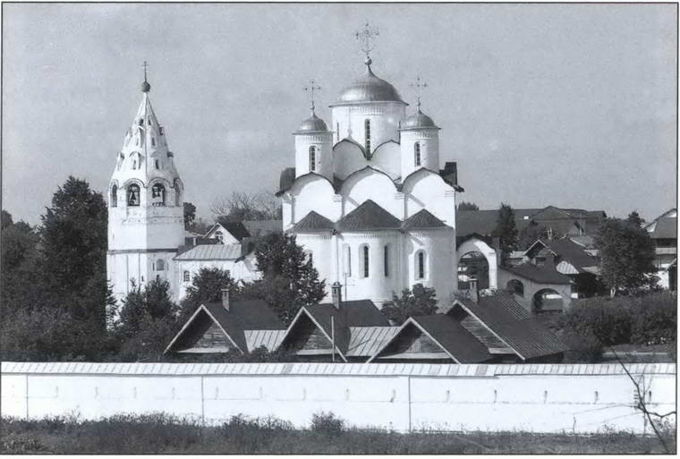 Иллюстрация к книге — Знаменитые женщины Московской Руси. XV - XVI века [i_043.jpg]