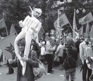 Иллюстрация к книге — Феномен куклы в традиционной и современной культуре. Кросскультурное исследование идеологии антропоморфизма [i_215.jpg]