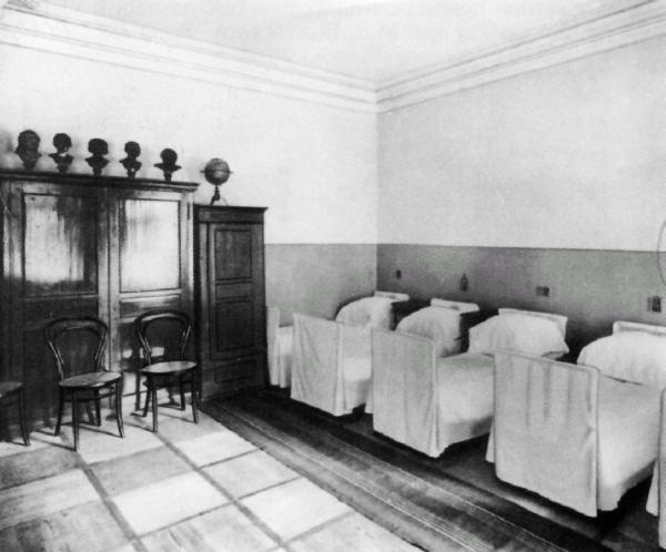 Иллюстрация к книге — Сторожи Москвы [i_030.jpg]