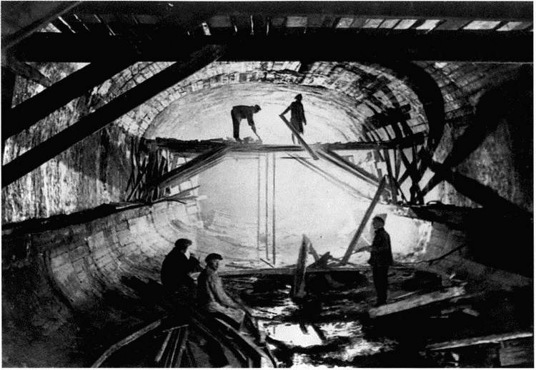 Иллюстрация к книге — Московское метро. От первых планов до великой стройки сталинизма (1897-1935) [i_108.jpg]