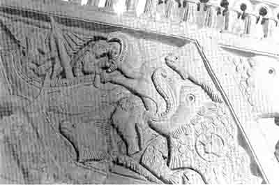 Иллюстрация к книге — Армии мусульманского Востока. VII-XI века [i_025.jpg]