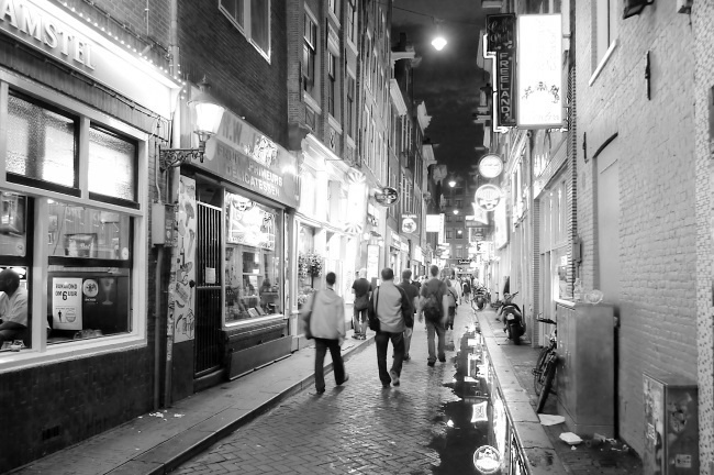 Иллюстрация к книге — Прощай, немытая Европа [i_010.jpg]