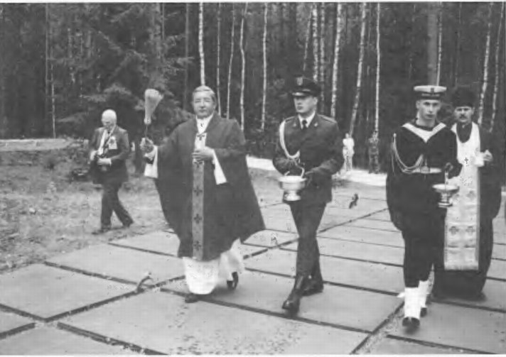 Иллюстрация к книге — Катынский синдром в советско-польских и российско-польских отношениях [i_075.jpg]