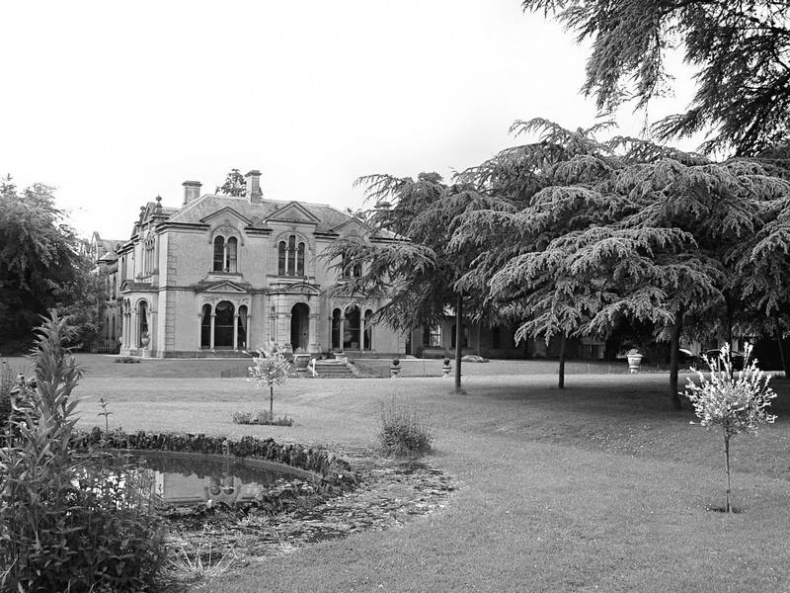 Иллюстрация к книге — 5 O&#039;clock и другие традиции Англии [i_037.jpg]