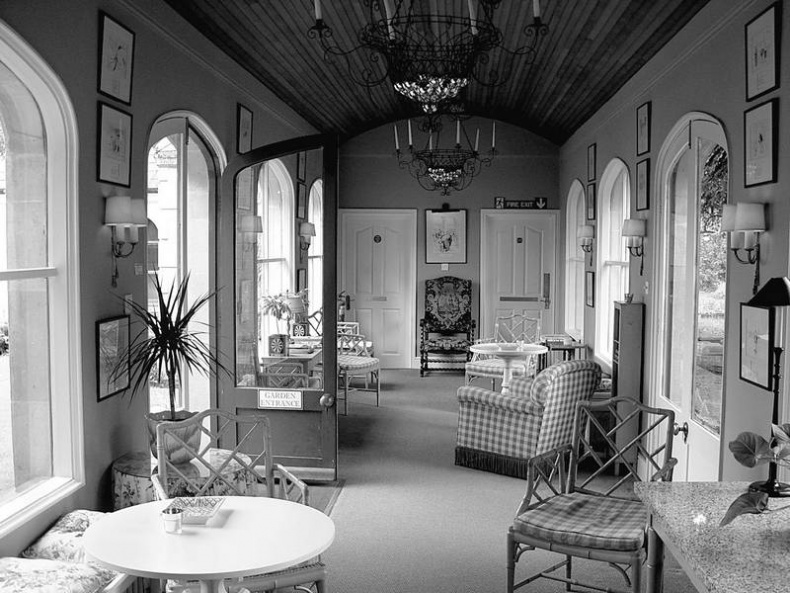 Иллюстрация к книге — 5 O&#039;clock и другие традиции Англии [i_047.jpg]