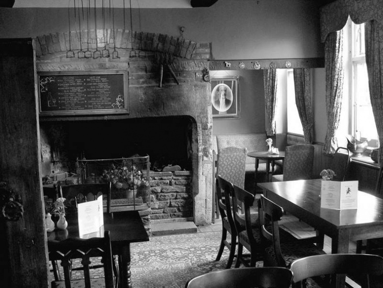 Иллюстрация к книге — 5 O&#039;clock и другие традиции Англии [i_063.jpg]