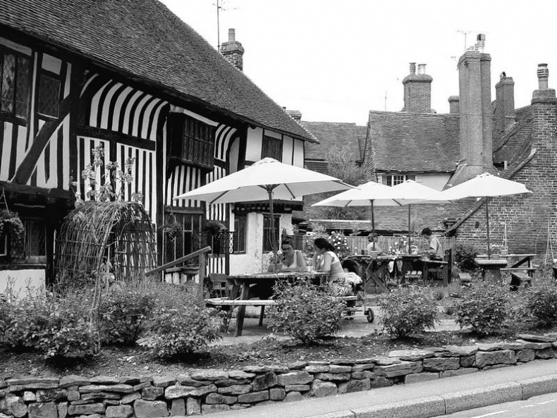 Иллюстрация к книге — 5 O&#039;clock и другие традиции Англии [i_064.jpg]