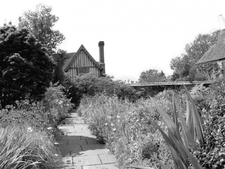 Иллюстрация к книге — 5 O&#039;clock и другие традиции Англии [i_095.jpg]