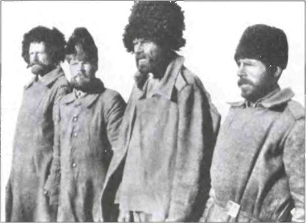 Иллюстрация к книге — Неизвестные трагедии Первой мировой. Пленные. Дезертиры. Беженцы [i_032.jpg]