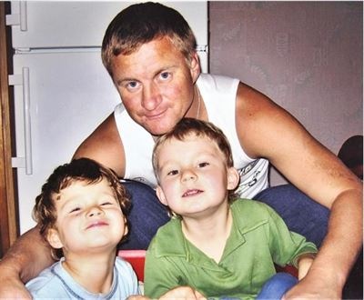 Иллюстрация к книге — Мой французский дубль. Жизнь до и после триумфа [i_023.jpg]