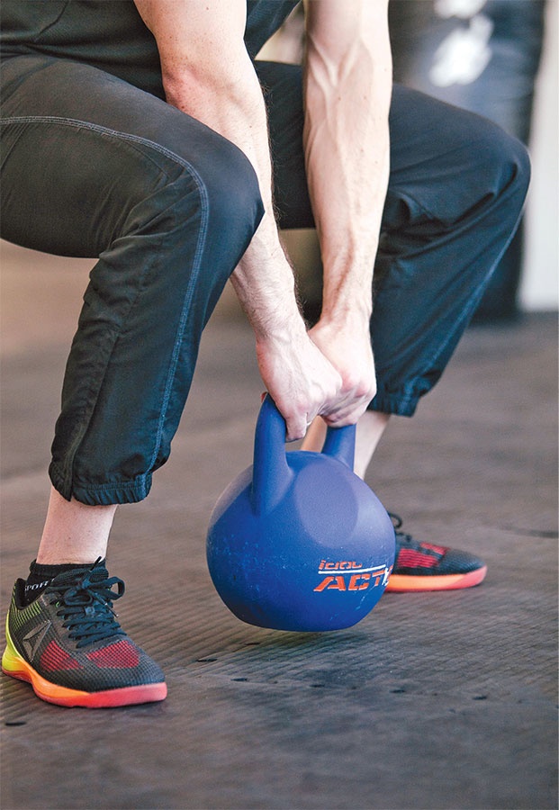 Иллюстрация к книге — Хватит ЖРАТЬ! и лениться. 50 интенсивных тренировок от тренера программы &quot;Свадебный размер&quot; [i_007.jpg]