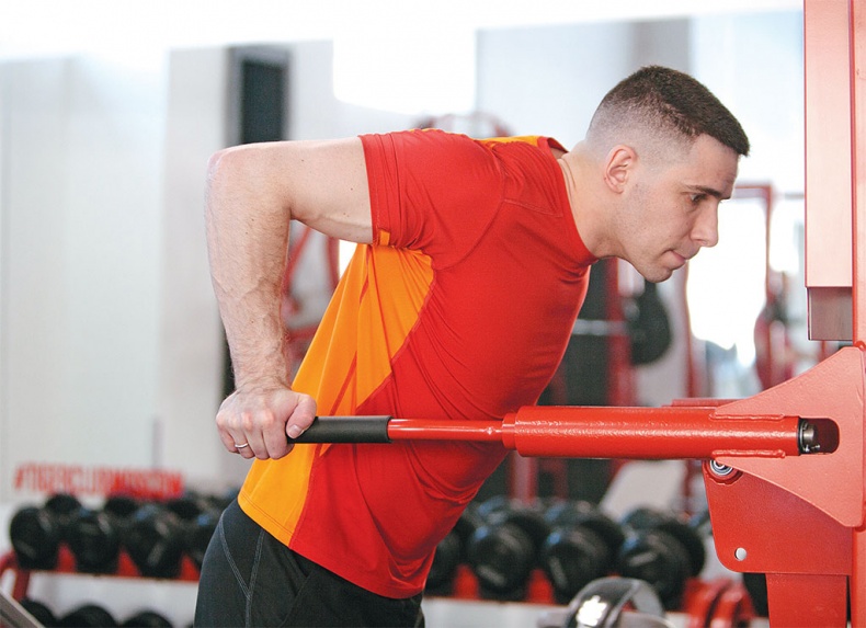 Иллюстрация к книге — Хватит ЖРАТЬ! и лениться. 50 интенсивных тренировок от тренера программы &quot;Свадебный размер&quot; [i_024.jpg]