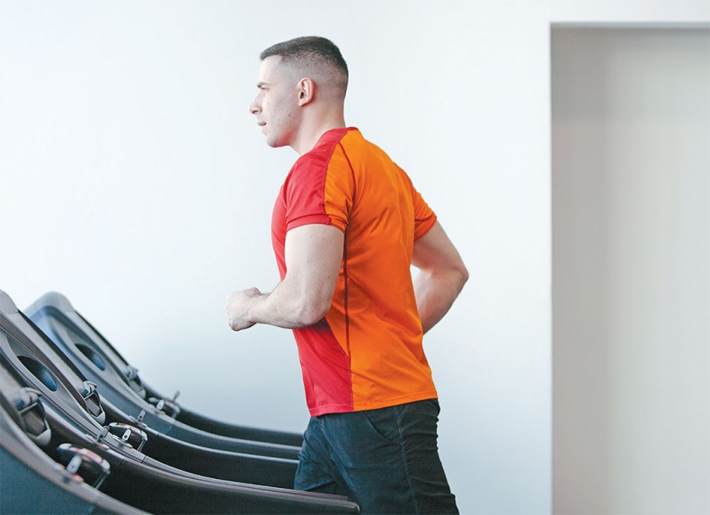 Иллюстрация к книге — Хватит ЖРАТЬ! и лениться. 50 интенсивных тренировок от тренера программы &quot;Свадебный размер&quot; [i_029.jpg]