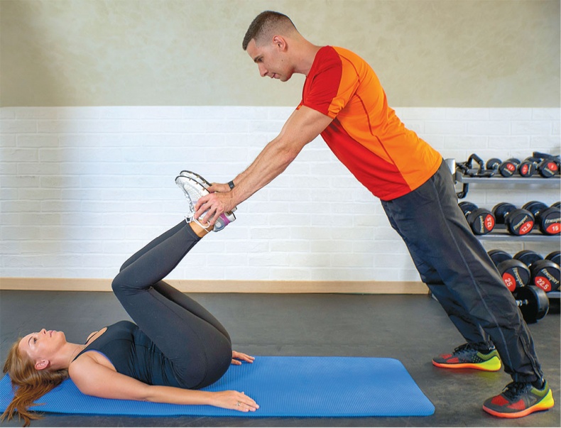 Иллюстрация к книге — Хватит ЖРАТЬ! и лениться. 50 интенсивных тренировок от тренера программы &quot;Свадебный размер&quot; [i_059.jpg]