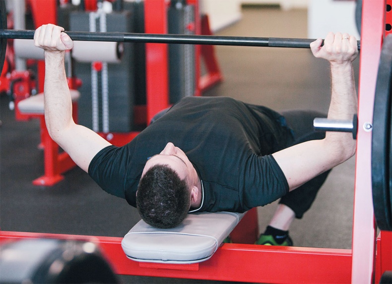 Иллюстрация к книге — Хватит ЖРАТЬ! и лениться. 50 интенсивных тренировок от тренера программы &quot;Свадебный размер&quot; [i_107.jpg]