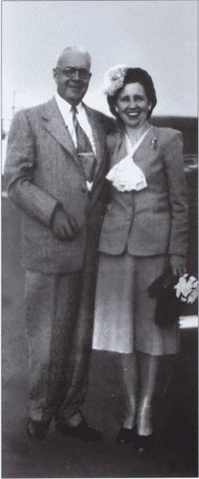 Иллюстрация к книге — Убийство президента Кеннеди. Ли Харви Освальд - убийца или жертва заговора? [i_007.jpg]