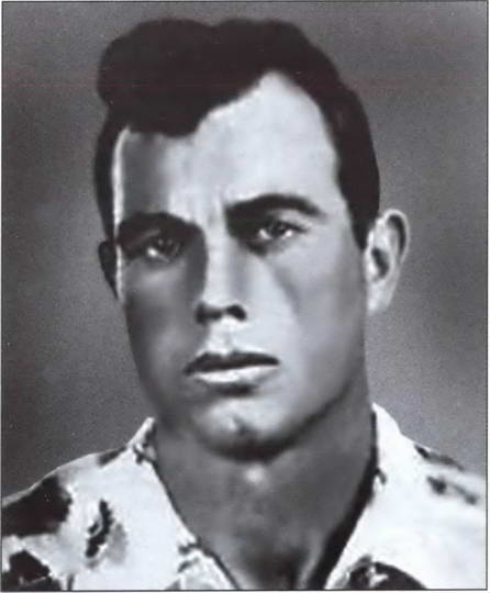 Иллюстрация к книге — Убийство президента Кеннеди. Ли Харви Освальд - убийца или жертва заговора? [i_025.jpg]