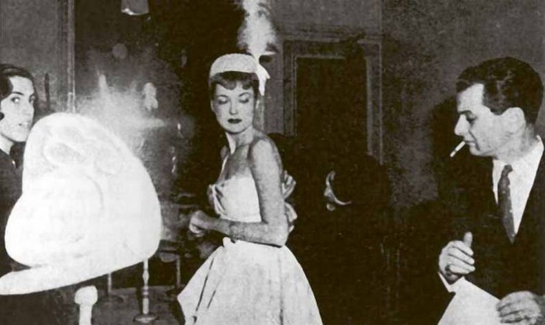 Иллюстрация к книге — Тайны парижских манекенщиц [i_020.jpg]