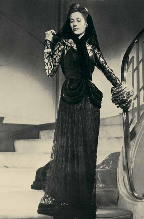 Иллюстрация к книге — Тайны парижских манекенщиц [i_038.jpg]