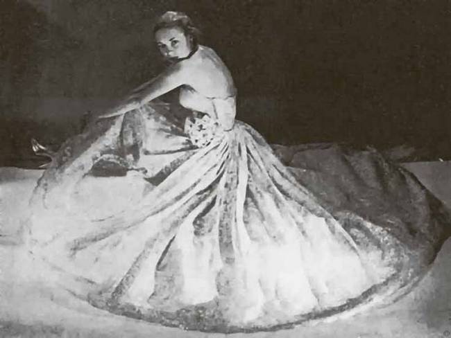 Иллюстрация к книге — Тайны парижских манекенщиц [i_062.jpg]