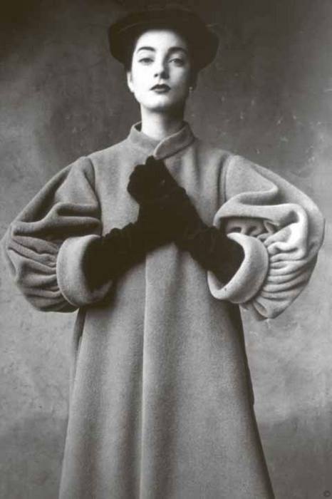 Иллюстрация к книге — Тайны парижских манекенщиц [i_066.jpg]