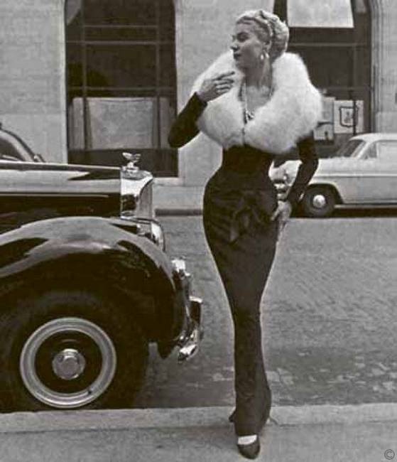 Иллюстрация к книге — Тайны парижских манекенщиц [i_099.jpg]