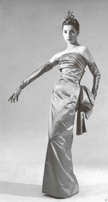 Иллюстрация к книге — Тайны парижских манекенщиц [i_102.jpg]