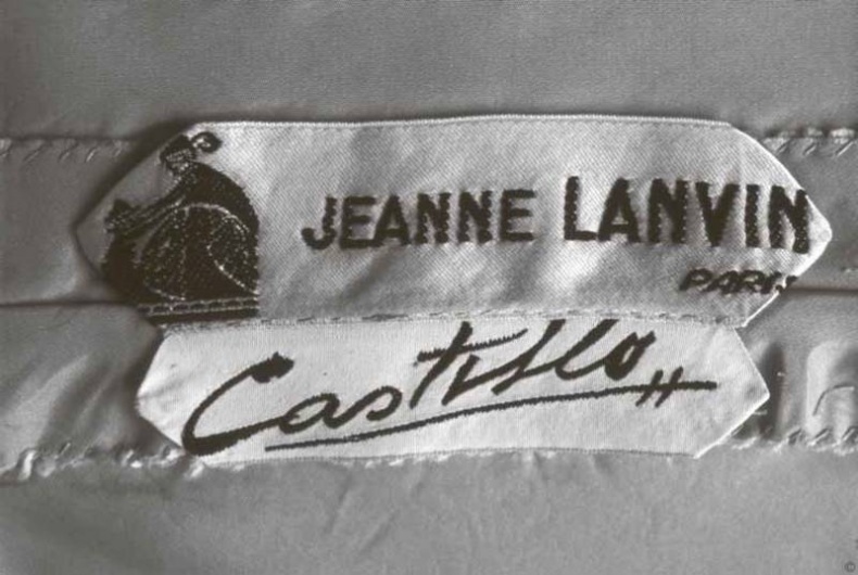 Иллюстрация к книге — Тайны парижских манекенщиц [i_104.jpg]