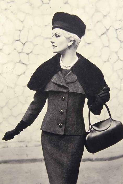 Иллюстрация к книге — Тайны парижских манекенщиц [i_118.jpg]