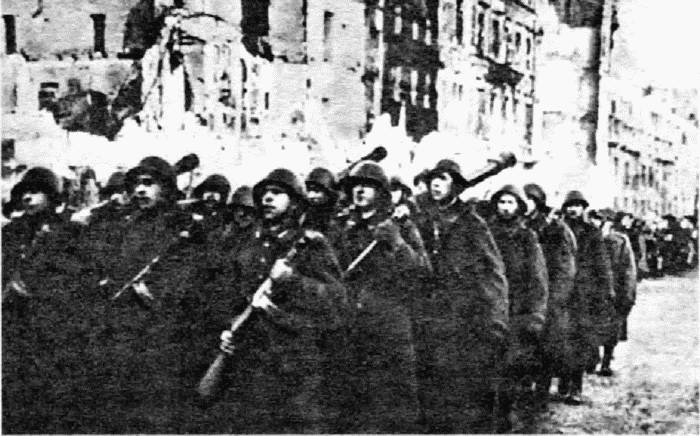 Иллюстрация к книге — 1945. Блицкриг Красной Армии [i_031.jpg]