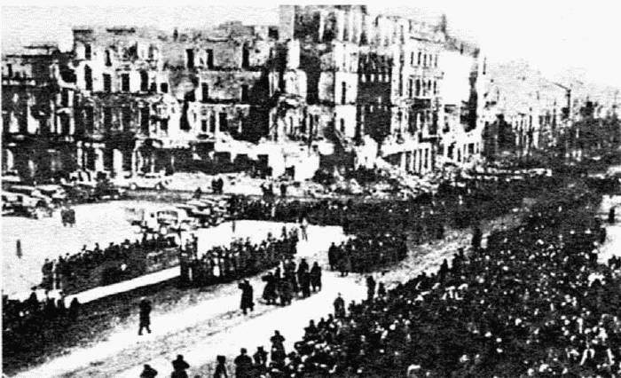 Иллюстрация к книге — 1945. Блицкриг Красной Армии [i_032.jpg]