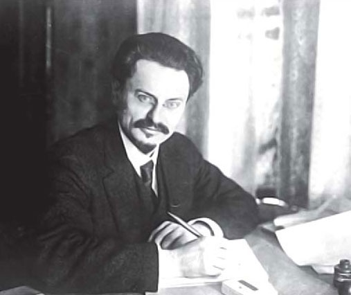 Иллюстрация к книге — Кровавый век [_103.jpg]