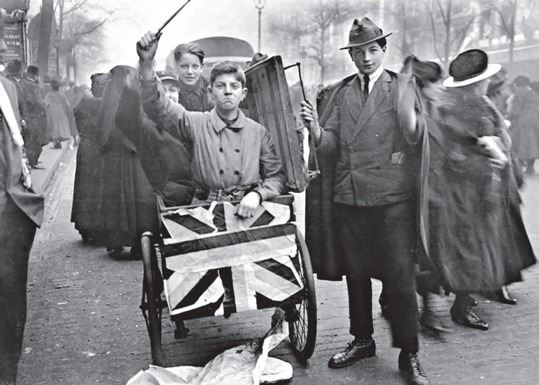 Иллюстрация к книге — Кровавый век [_12.jpg]