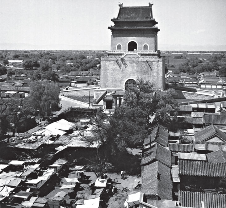 Иллюстрация к книге — Кровавый век [_136.jpg]