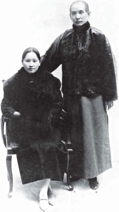 Иллюстрация к книге — Кровавый век [_137.jpg]