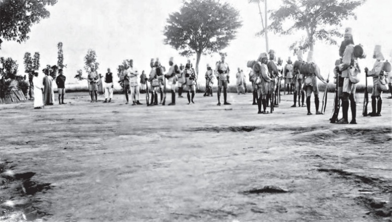 Иллюстрация к книге — Кровавый век [_16.jpg]