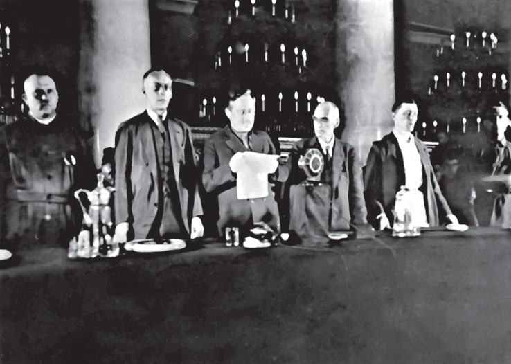 Иллюстрация к книге — Кровавый век [_174.jpg]